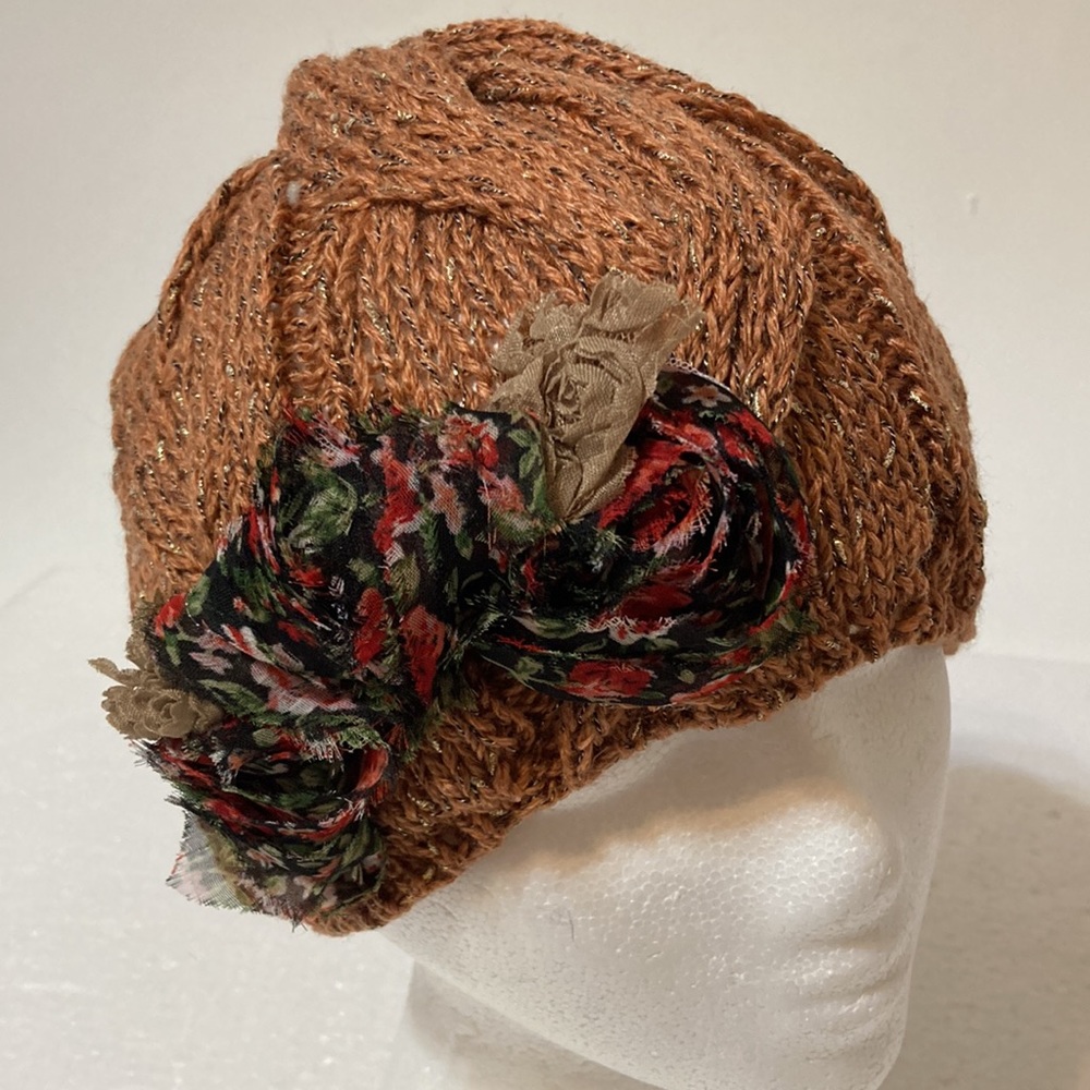 BRAND NEW GRACE HATS KNITTED HAT WITH EMBELLISHMENTS